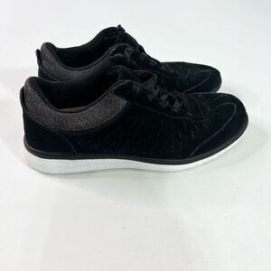 UGG Shoes Womens 7 Black Victoria Suede Satin Lace Up Casual Sneaker